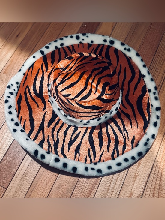 Accessories - Orange Tiger Print Wide-Brim Hat with Faux Fur Trim
